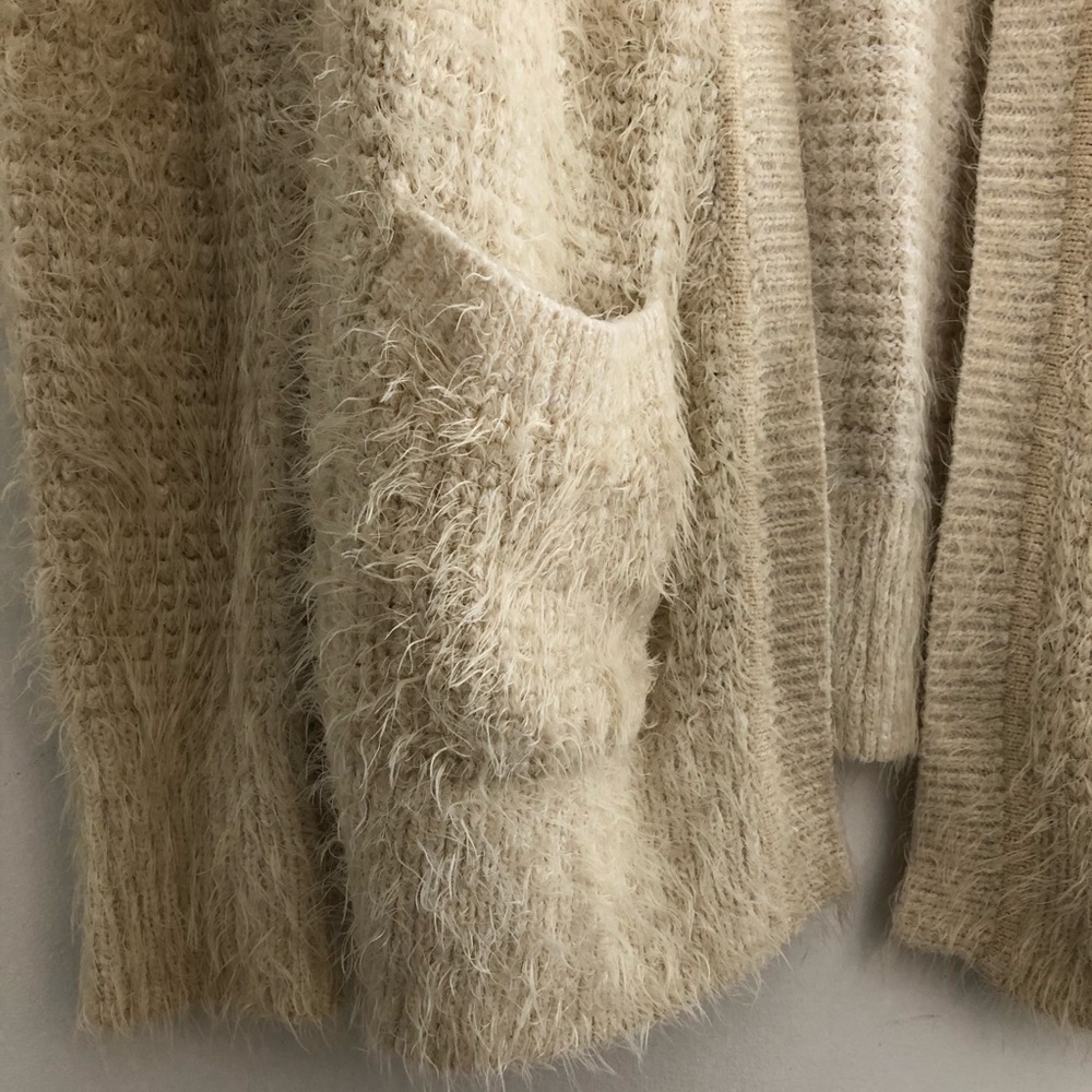 URBAN OUTFITTERS KNIT CARDIGAN